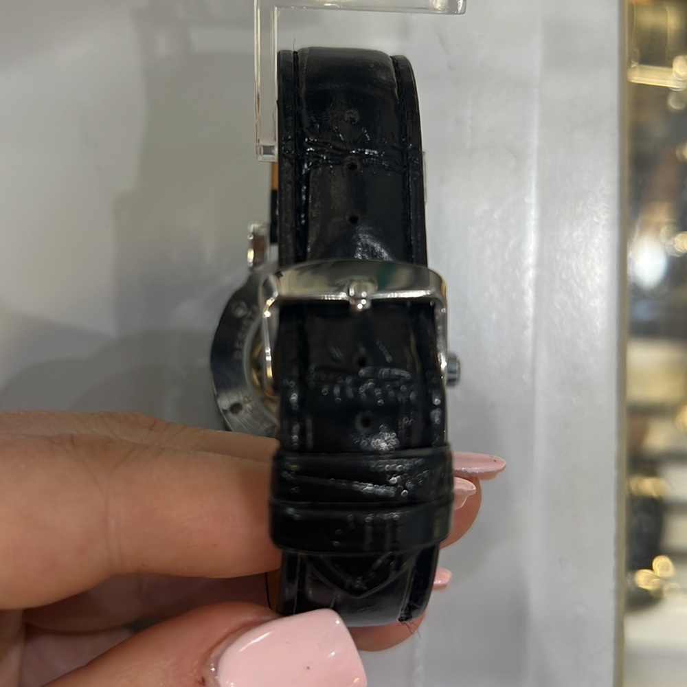 Classy Watch - image 3